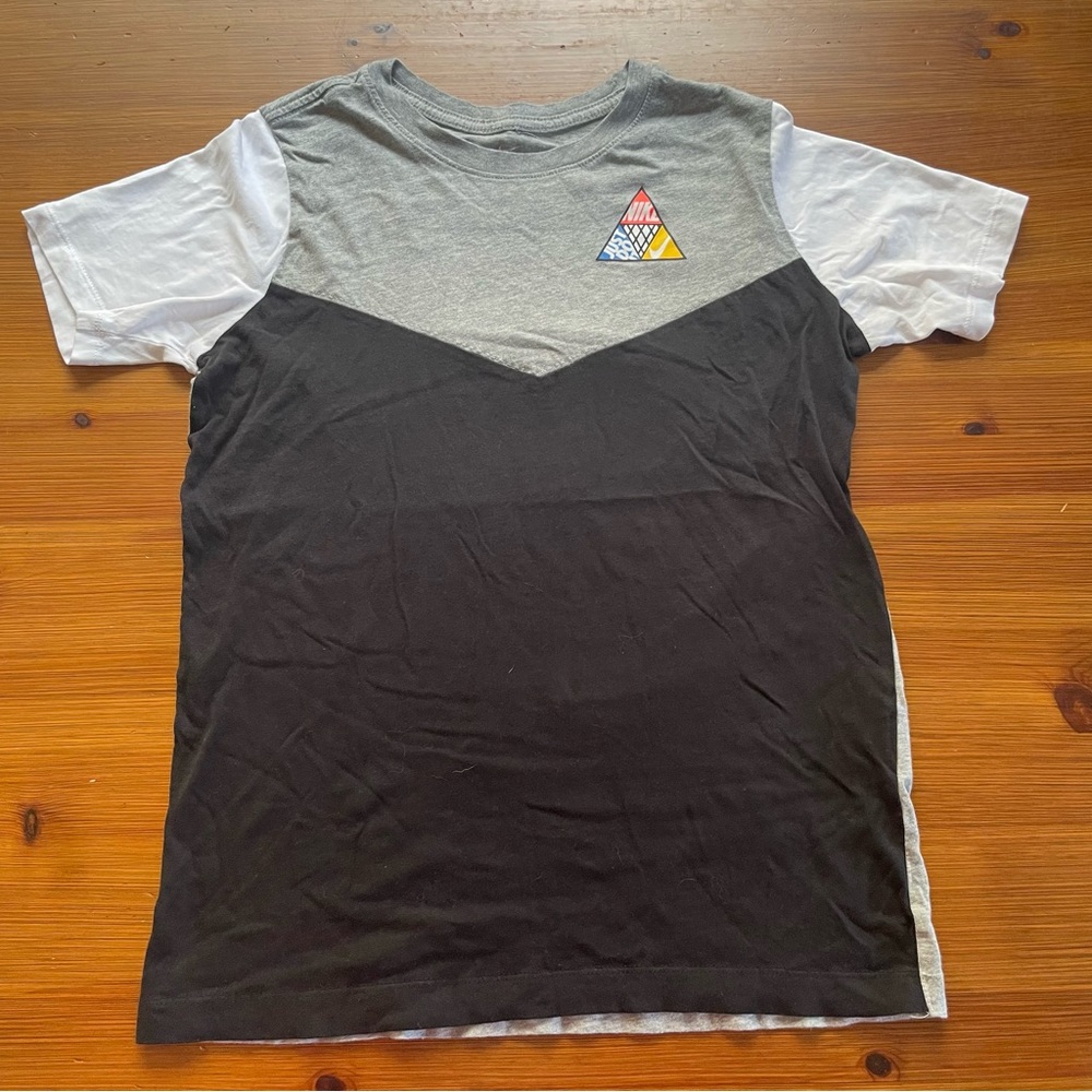 Boys The Nike Tee - XL